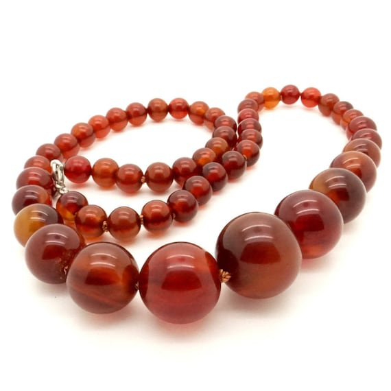 Art Deco Bakelite Necklace 58 Grams - Root Beer Ba