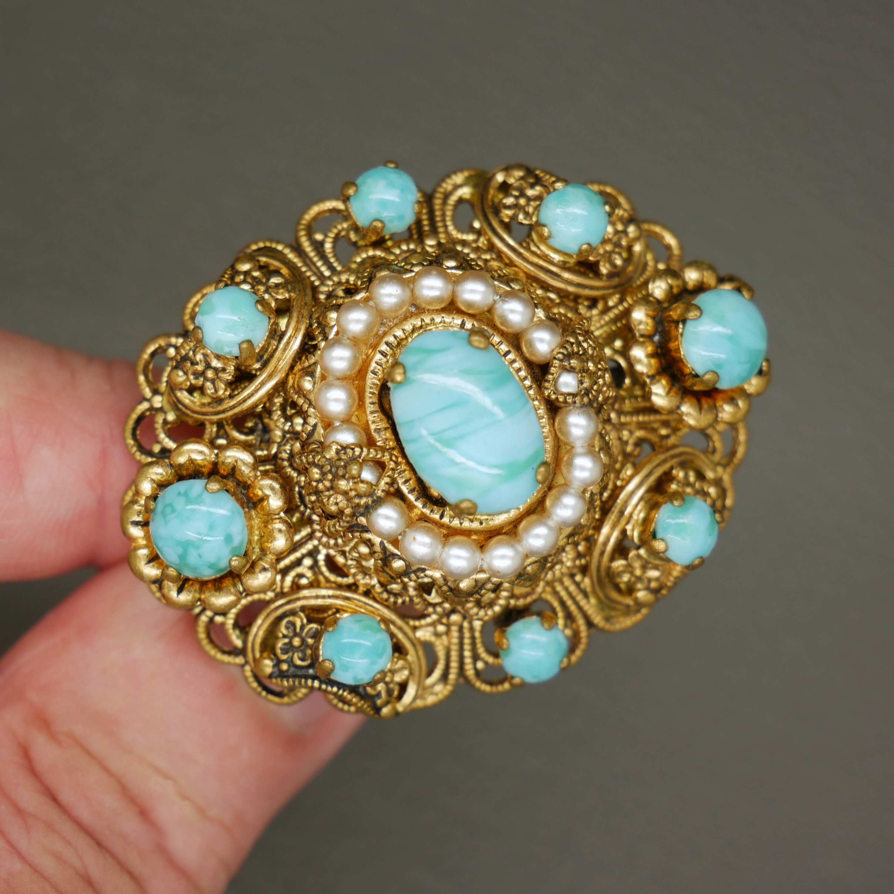 Broche Fantaisie Vintage Style Victorien, Verte, Avec Pierres Manquantes
