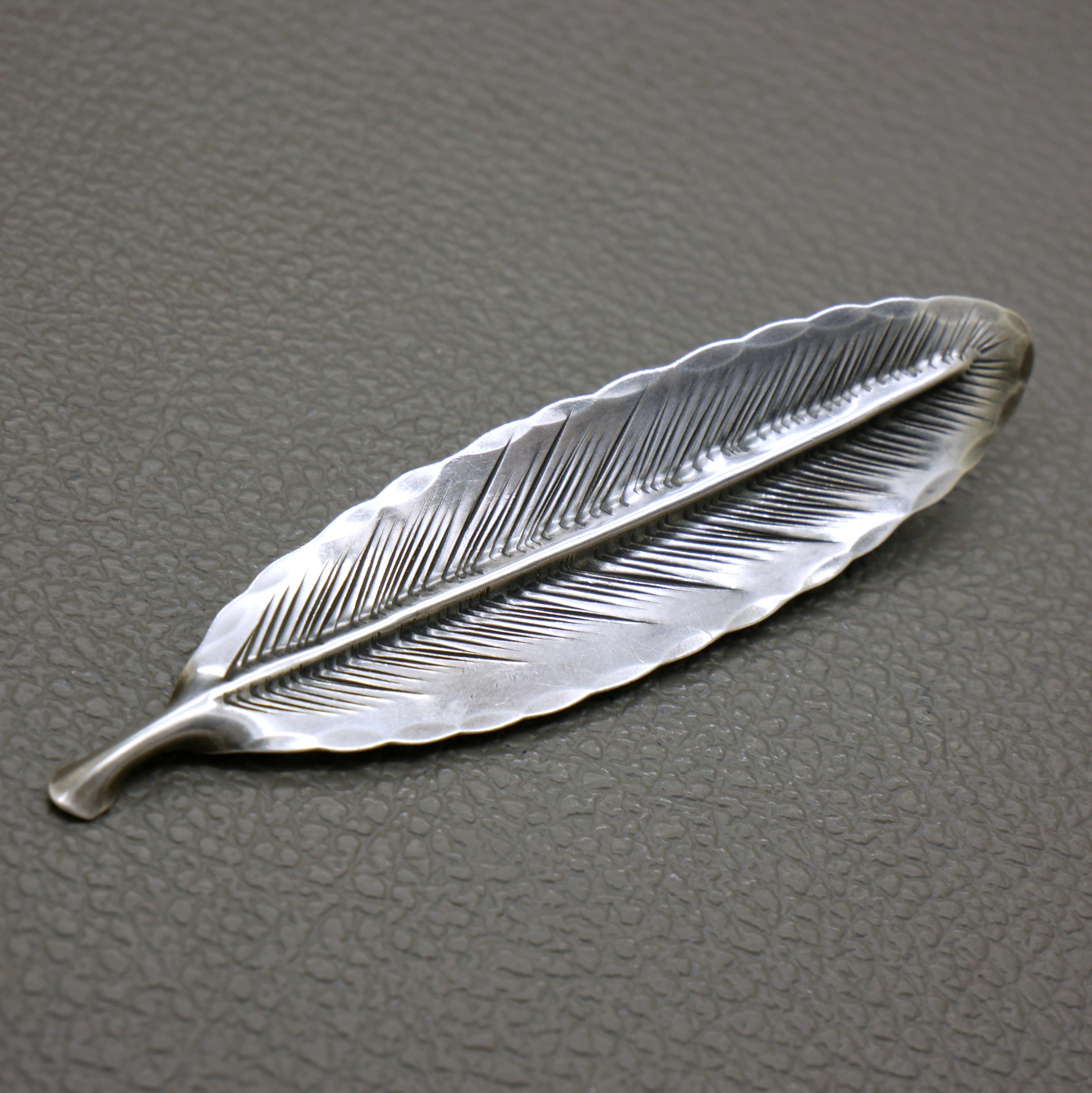 Stuart Nye Sterling Silver Leaf Brooch: Hand-forged Vintage  display picture 1