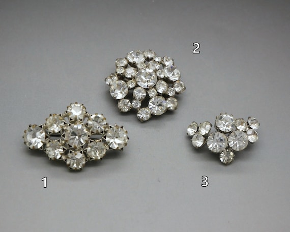 1950s Vintage Costume Jewelry Diamond Rhinestone Leaf/flower Form Silver  Tone Pin/brooch 