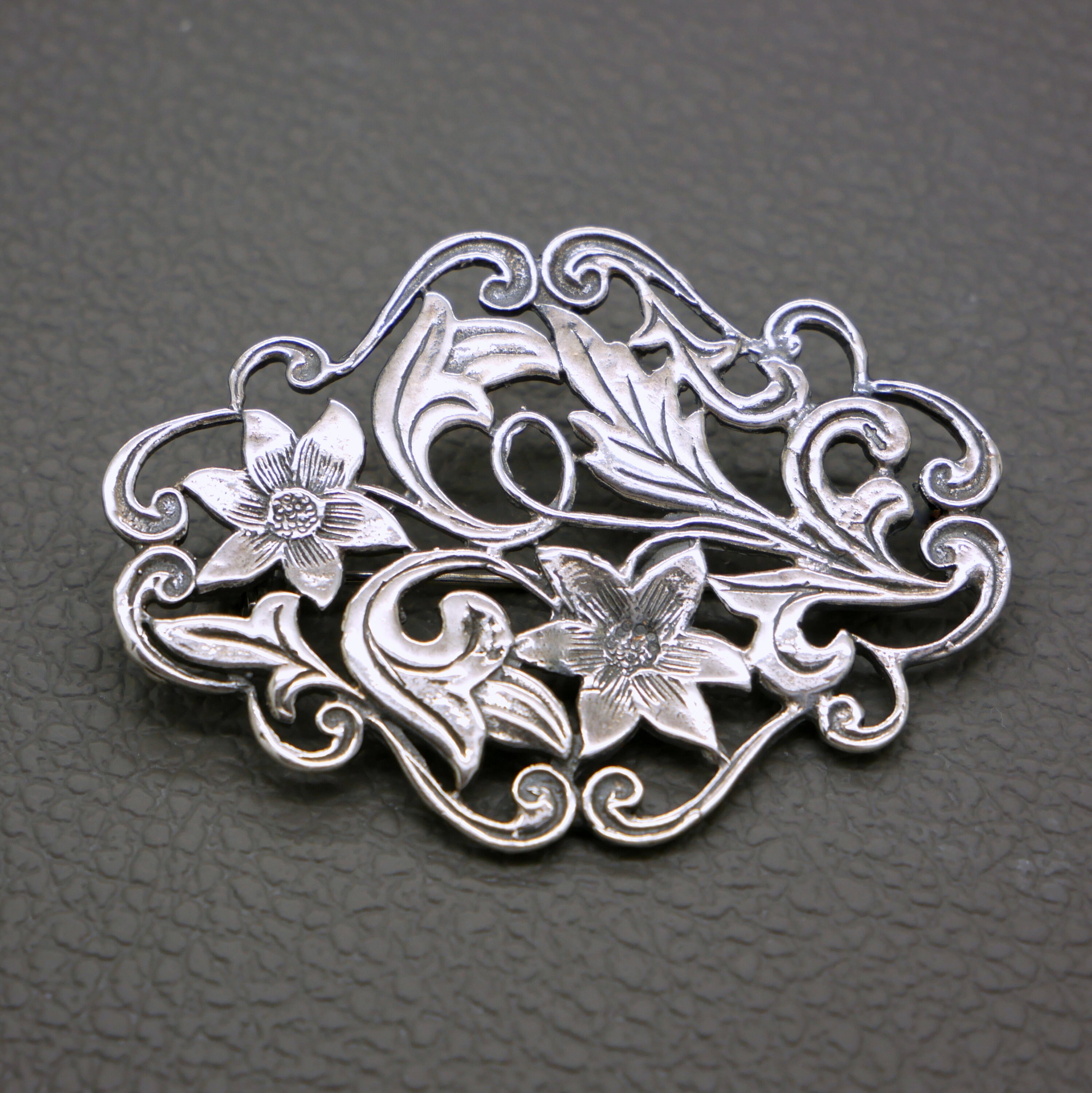 Antique 835 Silver Brooch With Openwork Flower Ornament