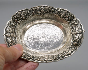 Indonesian .800 Silver Bonbon Basket: Hand Wrought Yogya, Foliate