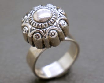 Finland Kaunis Koru Sterling Silver Ring Size 7 – Helsinki 1969 – Vintage Finnish Modernist Jewelry