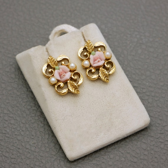 Lovely post earrings, pink rose flower ear studs,… - image 4
