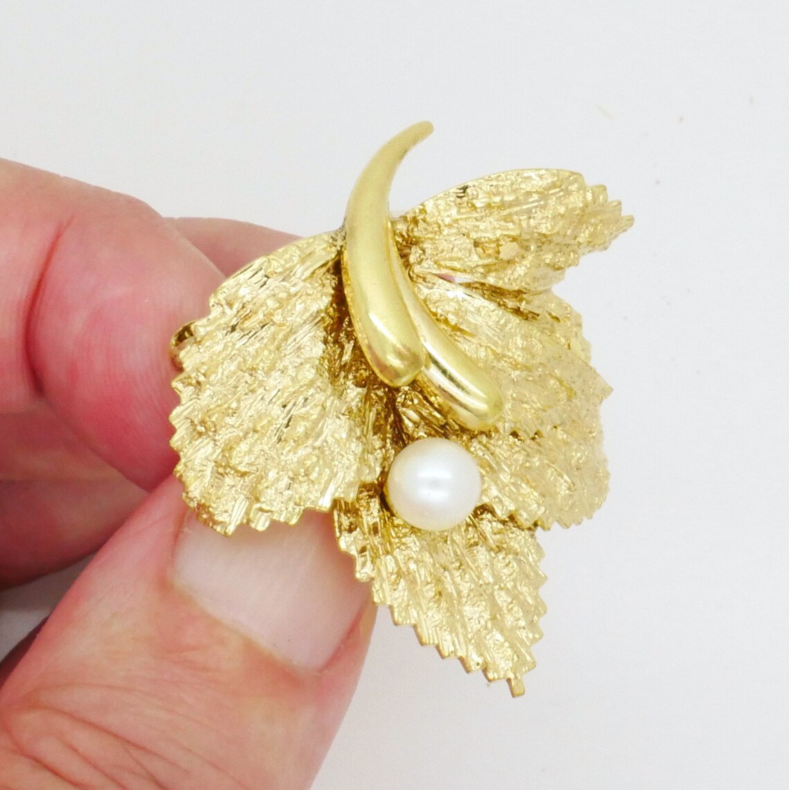 Golden Leaf Pin Brooch Rolled Gold & Genuine Pearl Pin Etsy