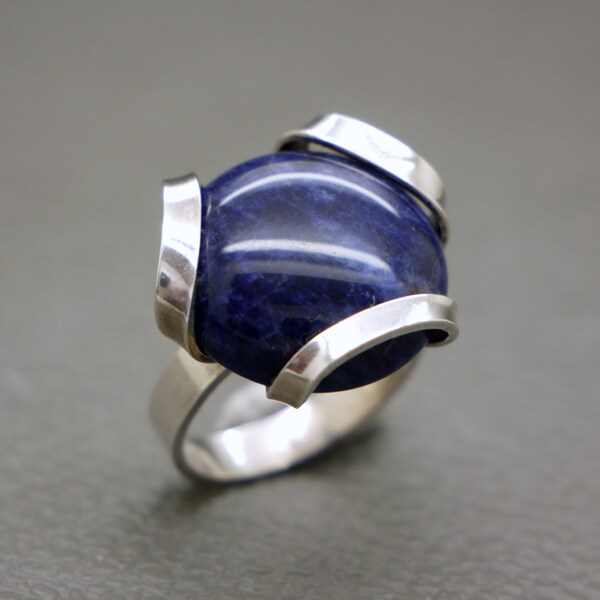 Vintage Sodalite & Sterling Silver Ring Size 7, Blue Gemstone Statement Ring, 1970's Brutalist Design Artisan Jewelry - KW5