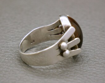 Tiger Eye & Sterling Silver Ring Size 9.50 - 1970's Vintage