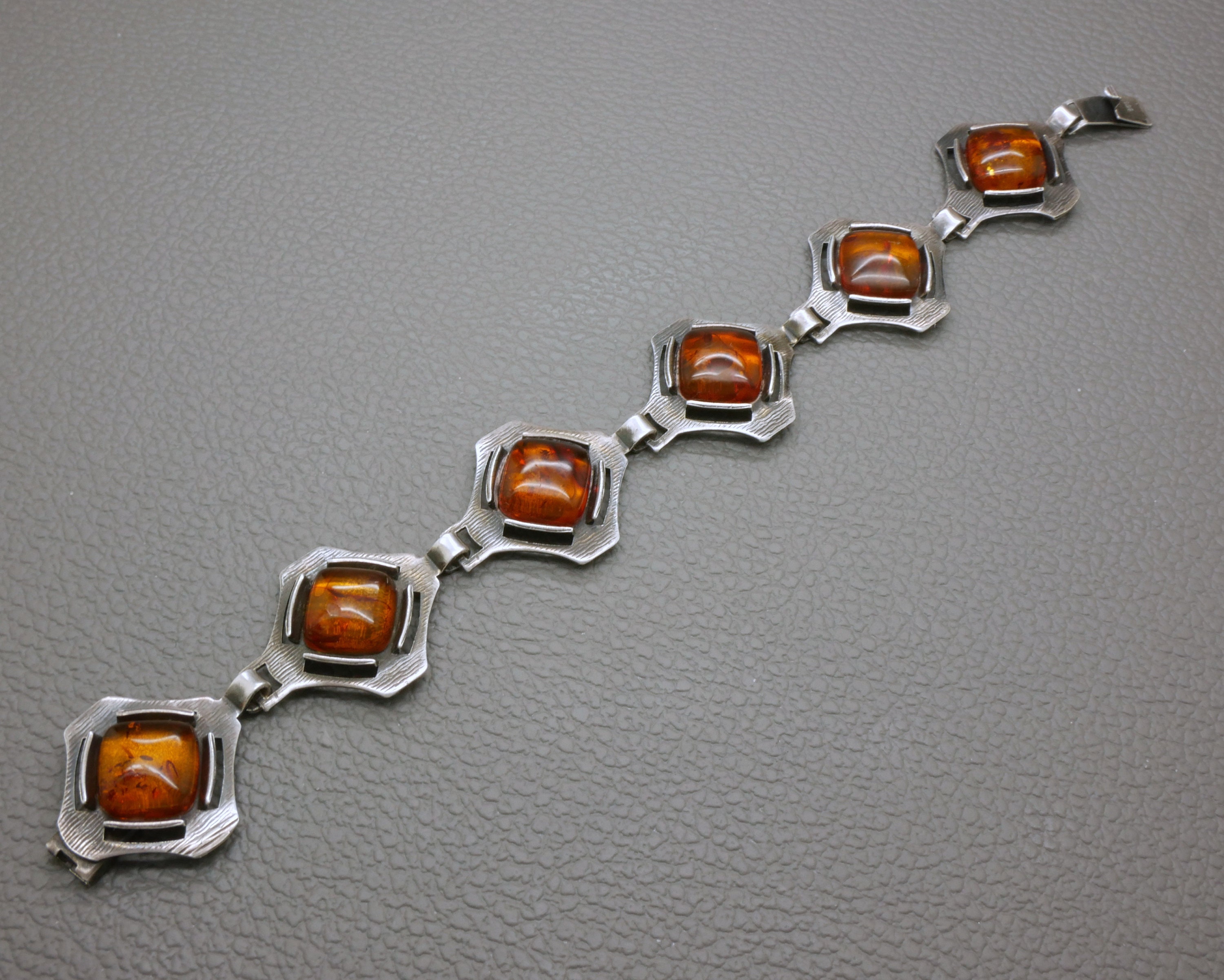 Art Deco Natural Amber 830 Silver Bracelet: Scandinavian Design