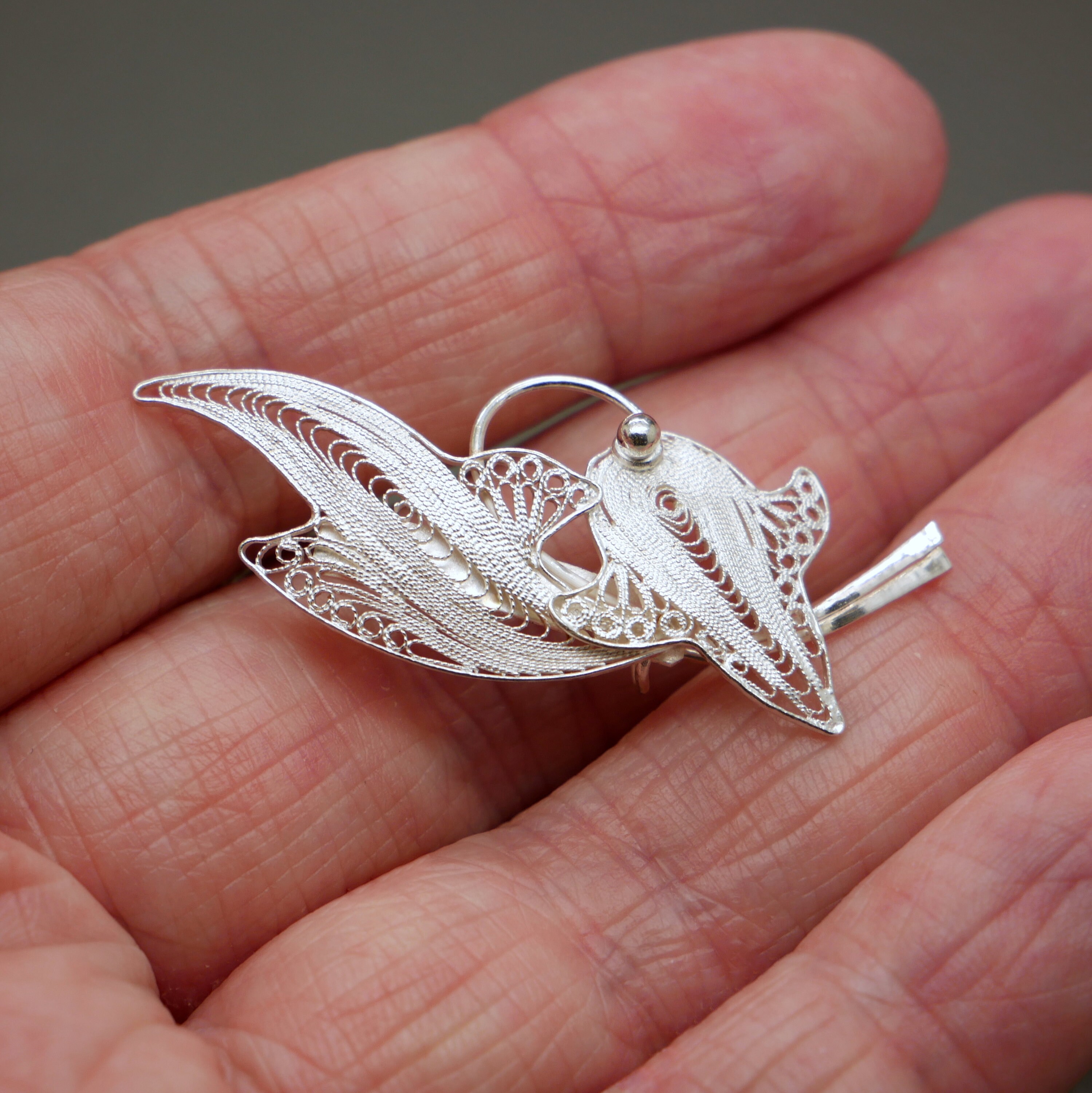トップ Small Flower Handcrafted Pin, Filigree Silver 900 Brooch, アンティーク雑貨