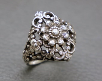 Vintage 835 Silver Ring with Biedermeier Flower Ornament, Victorian Style Mid Century Jewelry, hand crafted openwork silver ring, KW5