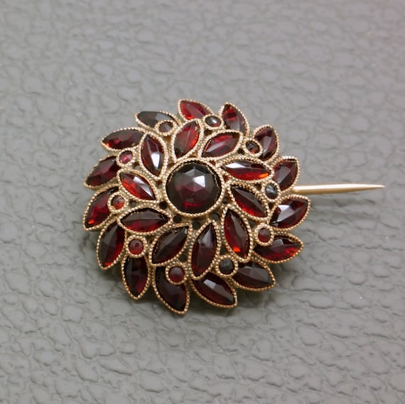 欧州アンティーク フランスより　ボヘミアン ガーネットブローチ アンティーク ボヘミアン ガーネット ブローチ：14K ゴールド