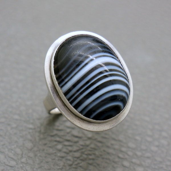 Striped Black Agate & 835 Silver Ring Size 7 - 1970's European Vintage Jewelry Jewelry - KW5