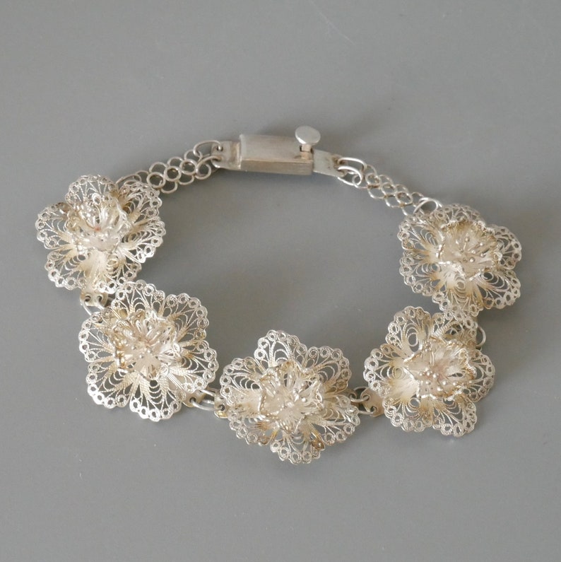 Vintage filigree silver bracelet Flower design hallmarked silver bracelet 1950/'s mid century Javanese Yogya silver jewelry