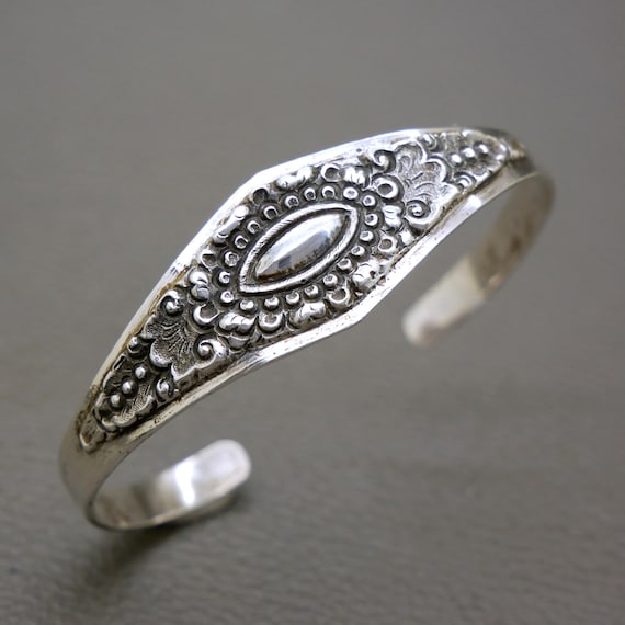 800 silver javanese yogya - Gem