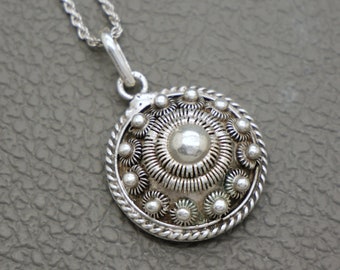 Vintage Dutch Button Sterling Silver Filigree Pendant D2.2cm with Optional Rope Chain - Dutch Heritage Jewelry - KW5
