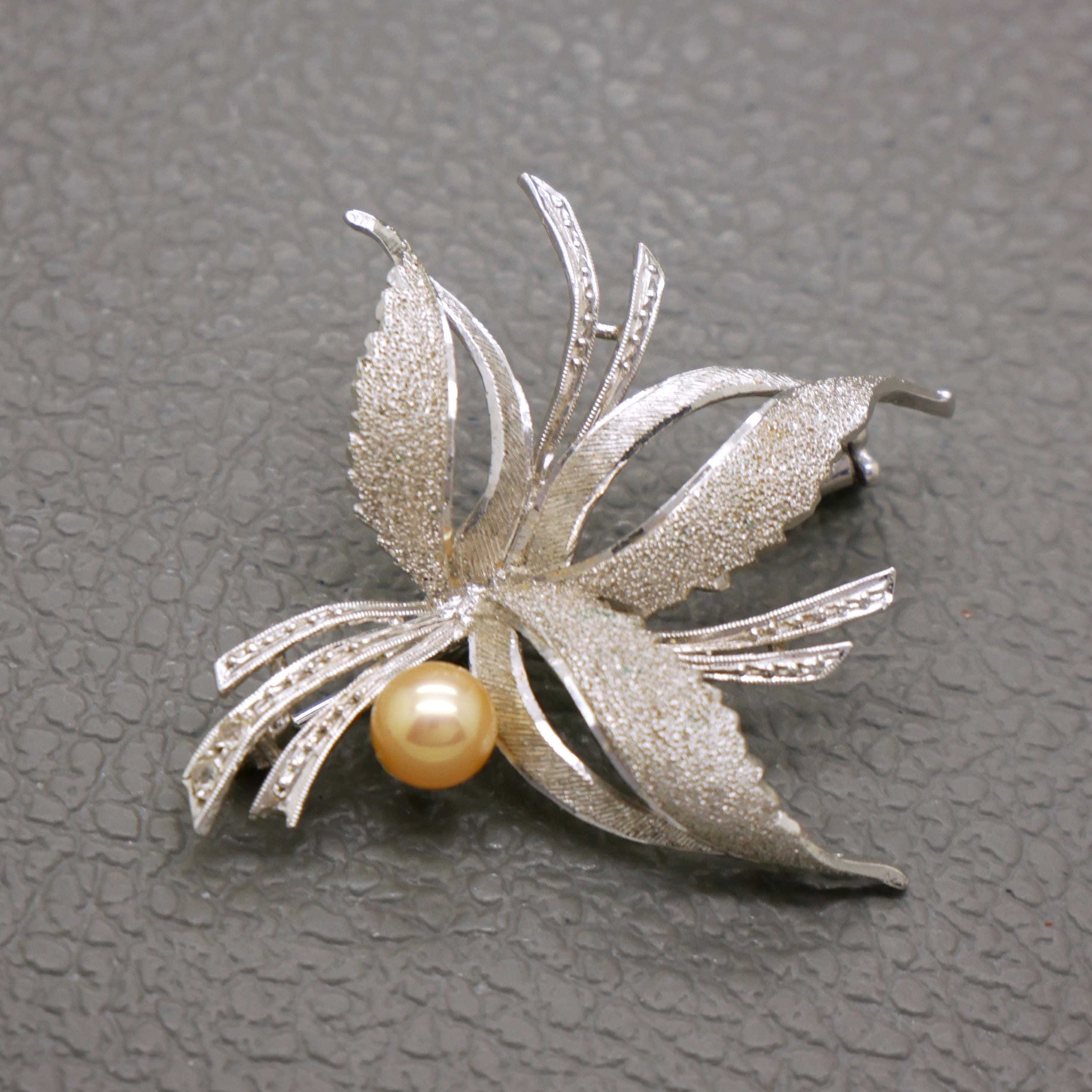 Vintage Rhodium Plated 835 Silver Brooch: Majorica Pearl Leaf