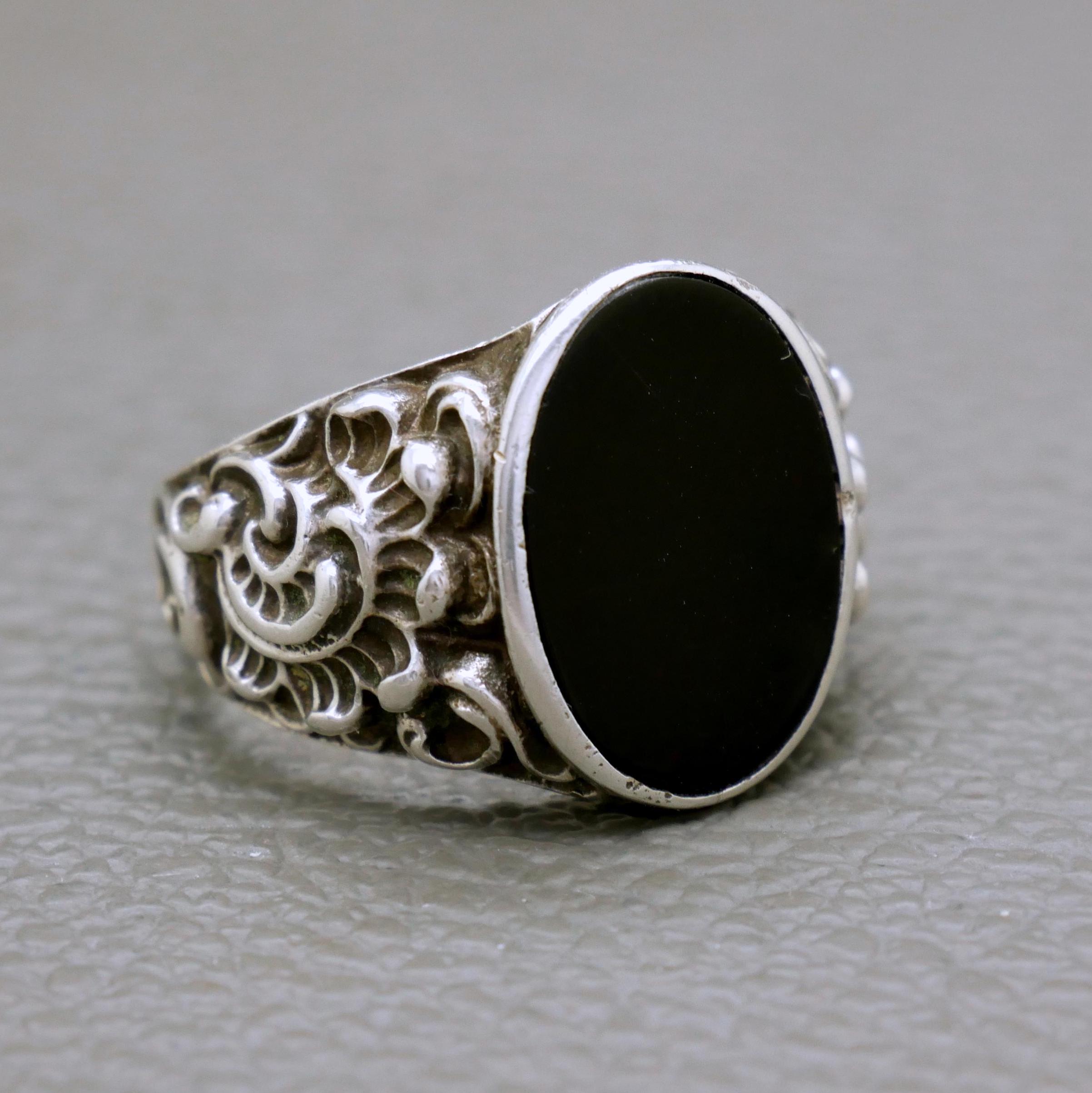 Antique Silver & Black Onyx Men's Signet Ring Size 10.25 Antique Silver & Black Onyx Men's Signet Ring Size 10.25