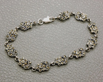 Vintage  Sterling Silver & Marcasite Stylized Flower Bracelet - 1950s Mid Century Jewelry - KW4