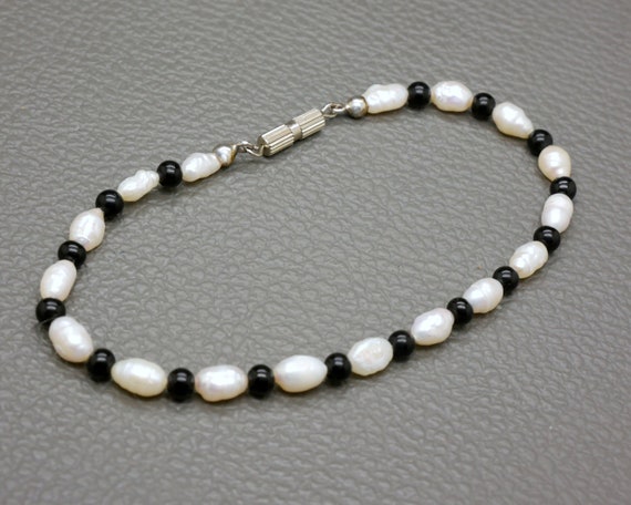 Baroque Pearl Bracelet, natural freshwater pearl … - image 1