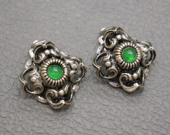 Orecchini a clip vintage con cristalli di vetro verde smeraldo - Gioielli retrò in stile antico e storico