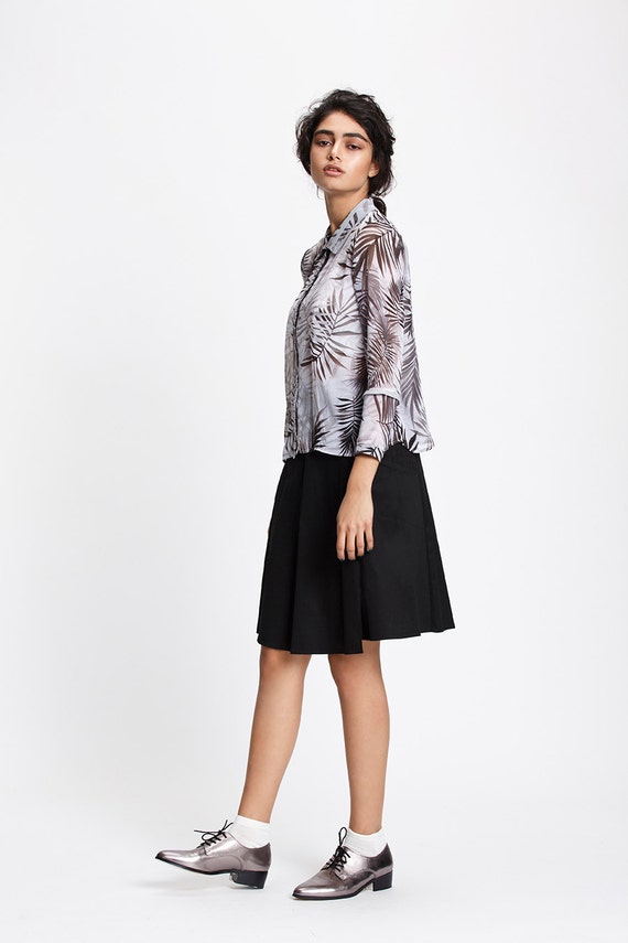 high waisted black skirt pockets