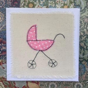 Tarjetas de felicitación, pintura de acuarela y punto a máquina y tela, interior en blanco. Nacimiento de una niña