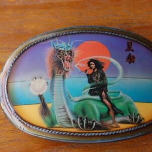 Pacifica belt clearance buckles
