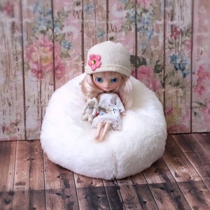 Petite Blythe Doll Bean Bag / fluffy / creamy white