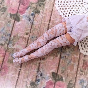 Blythe Doll thigh high lace stockings / white