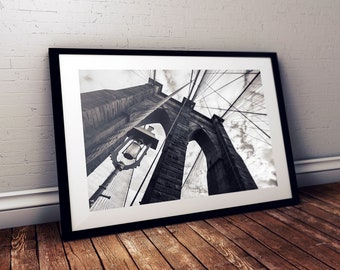 Ovanför Brooklyn - Brooklyn Bridge, New York City - 12x18 eller 24x36 svartvit väggkonst - Fotografitryck Decore