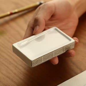White Ceramic Chinese Calligraphy Inkstone Pen Holder Wash Bowl (9x5.5cm)