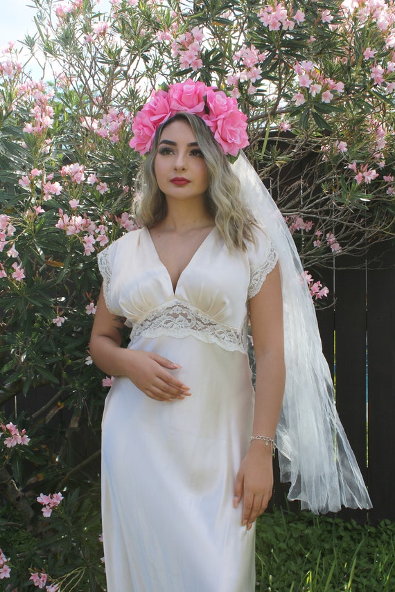  xo, Fetti Bachelorette Party Veil - Boho Flower Crown