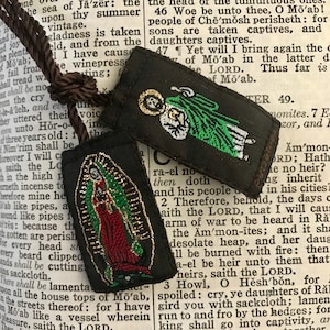 Catholic Scapular(St. Jude Brown) Necklace Religious Gift Catholic Bracelet Jesus Christ St. Mary Mexican Embroidered Protection Gift Xmas