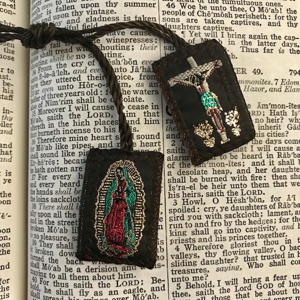 Catholic Scapular (Brown Green Scapular Necklace Religious Gift Catholic Bracelet Jesus Christ Saint Mary Mexican Embroidered Protection)