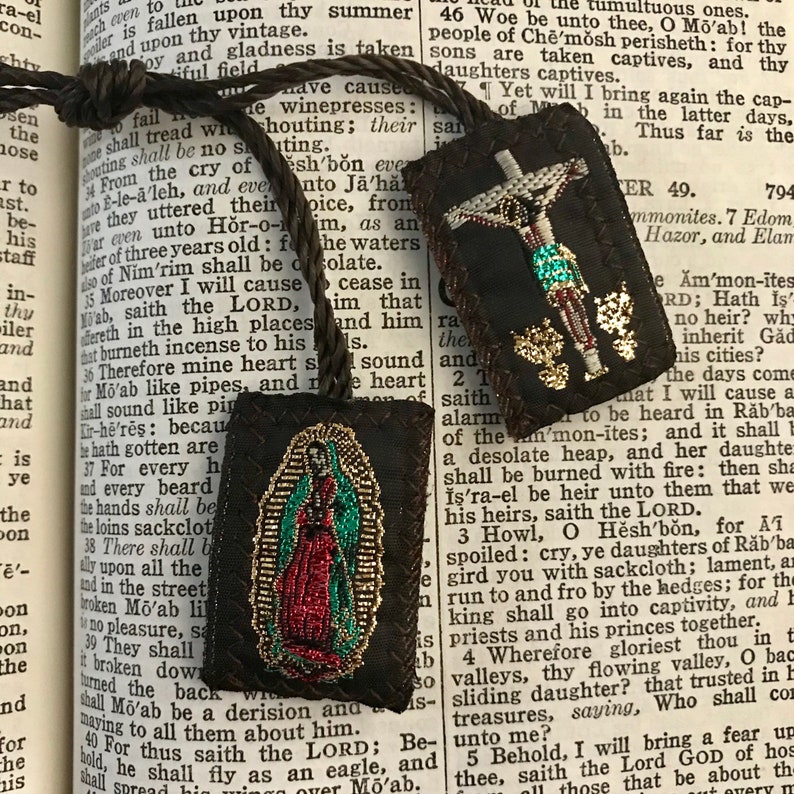 Catholic Scapular Brown Green Scapular Necklace Religious Gift Catholic Bracelet Jesus Christ Saint Mary Mexican Embroidered Protection image 1