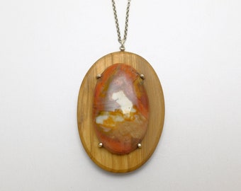 Olive wood pendant with Mokaite gemstone