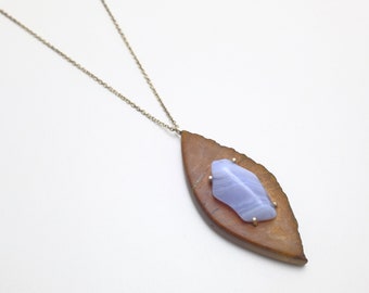 Wooden pendant with Blue Lace Agate gemstone