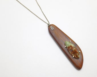 Wooden pendant with Jasper gemstone