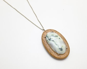 Cork wood pendant with Moss Agate gemstone