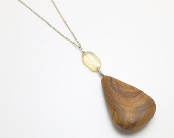 Olive wood pendant with citrine gemstone