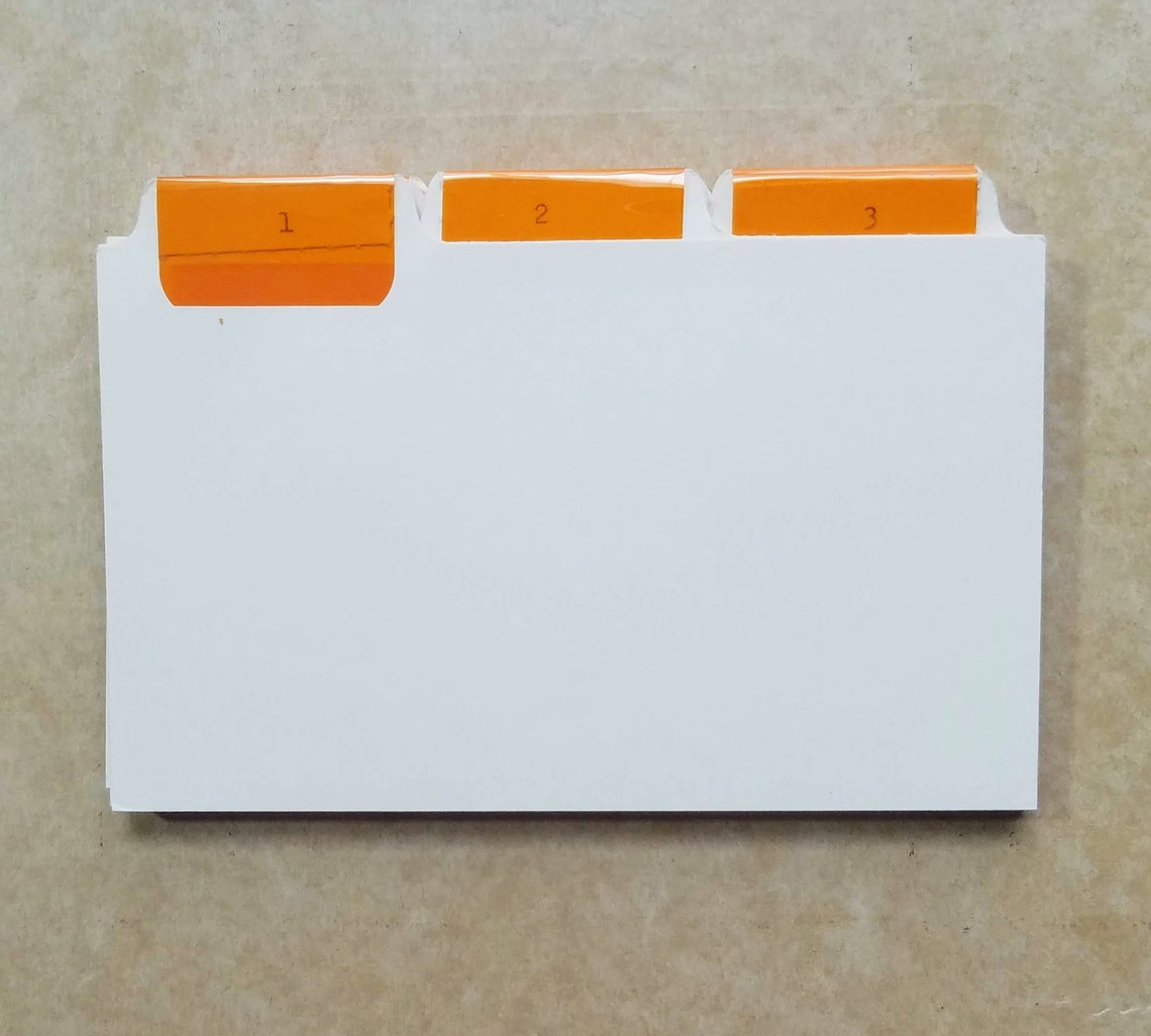 Numbered file cards lomiairport