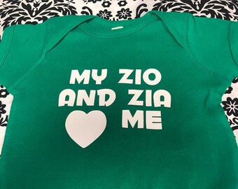 My Zia and Zio love me Italian- baby girl or boy bodysuit - green with white graphic - Italia - nationality - baby clothing - size newborn