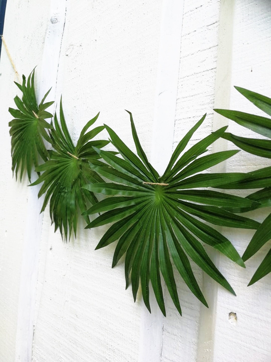 GARLAND Artificial Palm Leaves Garland, Tropical Party Decor, Green