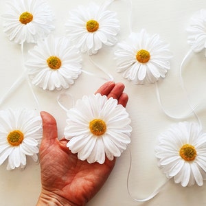 DAISIES GARLAND 40" White Daisies Artificial flowers White Flower Wedding Christmas Easter Birthday Home Decor Holiday Decoration