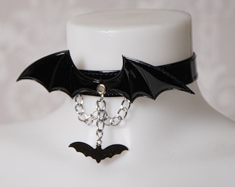 Bat Charm Choker Necklace, Cute Goth Jewelry, Adjustable Choker, Vampire Bat Pendant, Halloween Accessory, pastel goth choker