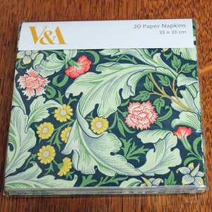V & A Museum John Henry Dearle Leicester 20 Paper Napkins 3 Ply