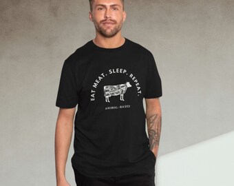 Essen Sie Fleisch. Schlafen. Wiederholen. Lang geschnittenes Herren-T-Shirt aus Bio-Baumwolle in Schwarz