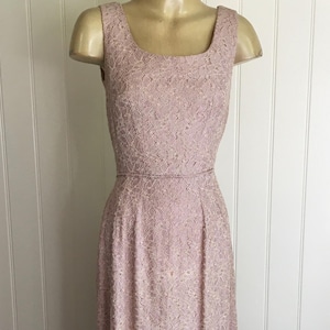 Robe longue en dentelle vintage : robe de soirée faite main des années 1950-60