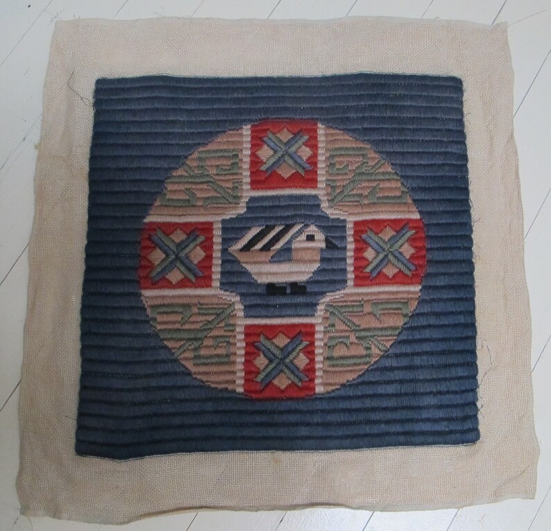 TAPESTRY Handmade 1920/'s VINTAGE ANTIQUE Square Needlepoint Long stitch Gothic Chair seat Cushion