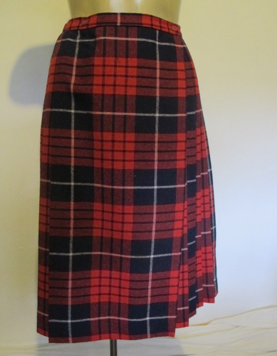mid length pleated skirts 70